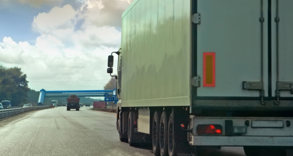 parcel delivery - Southbound